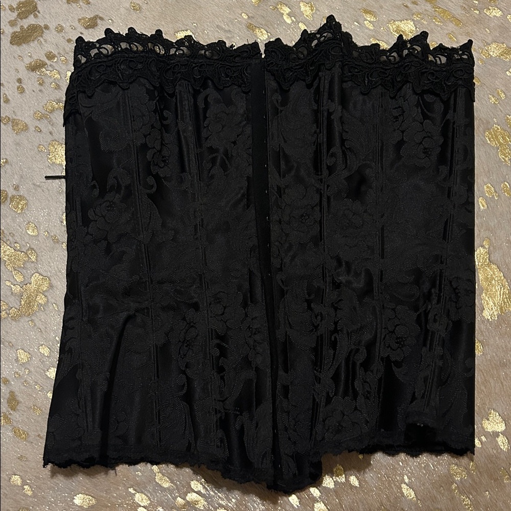Frederick's of Hollywood Elegant Black Corset